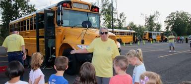 Kindergartners Invited to School Bus Event